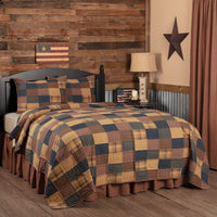 Patriotic Patch King Quilt Set; 1-Quilt 110Wx97L w/2 Shams 21x37 **BACKORDERED UNTIL JUNE 2025**