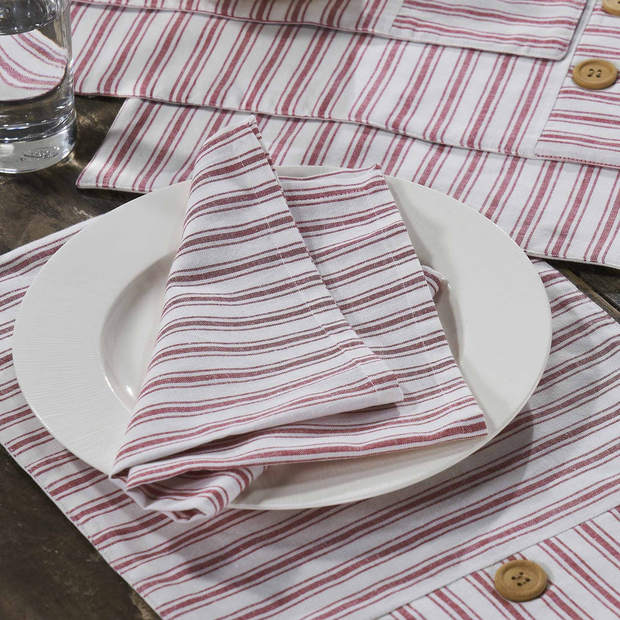 Timeless Ticking Red Napkin Set of 4 18Lx18W