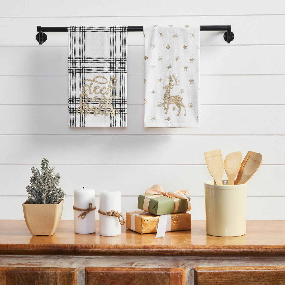 Farmhouse Cow Hand Towel, Kitchen Towel, Mini ladder decor, BATHROOM DECOR