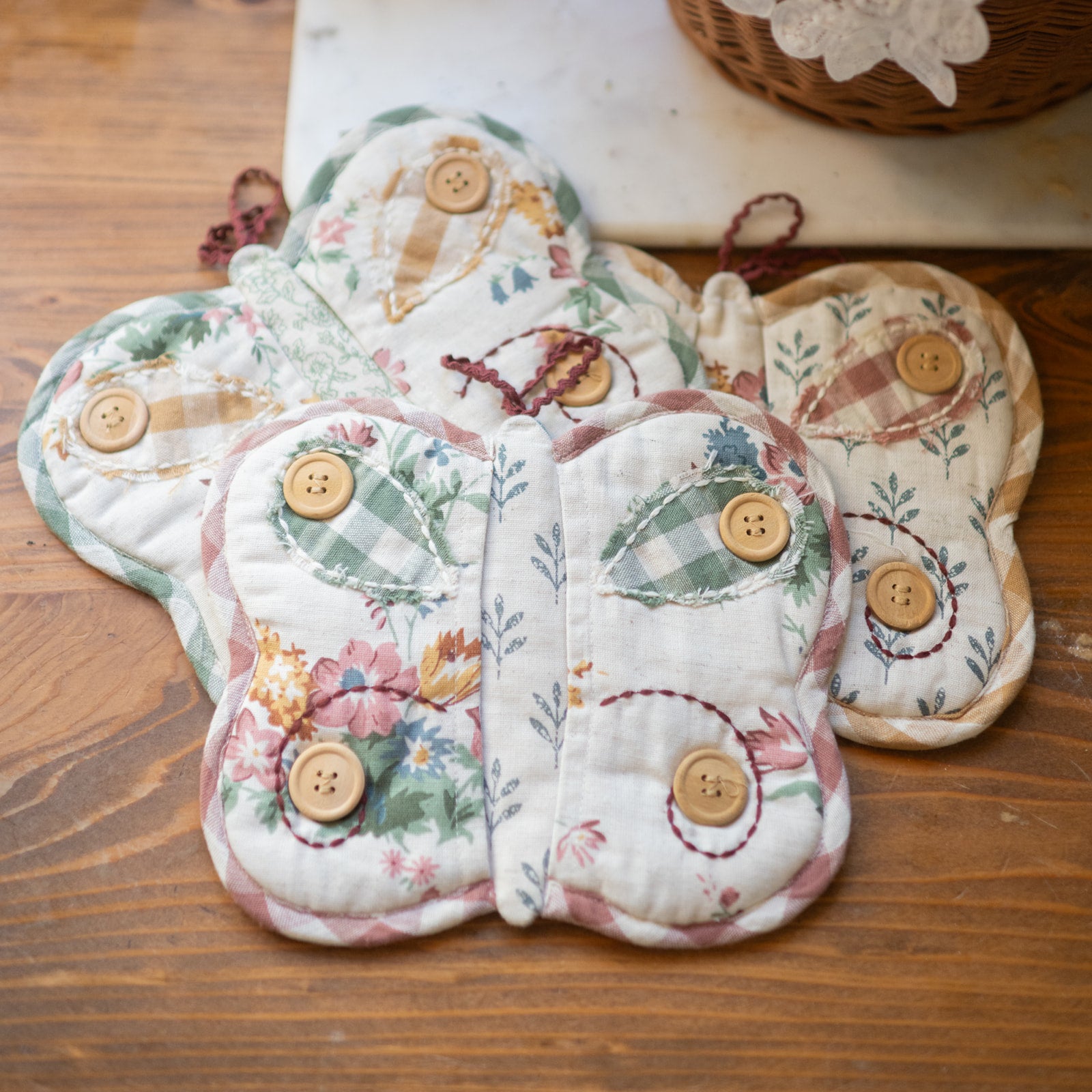 Rosehill Cottage Quilted Butterfly Shaped Cotton Pot Holder Set of 3 - 8x10 Dusty Rose & Natural