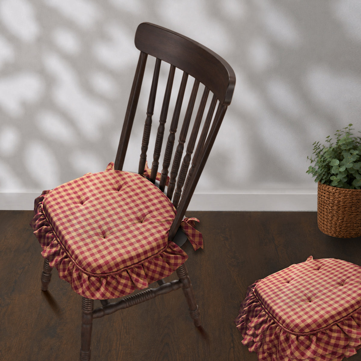 Burgundy & Tan Check Ruffled Chair Pad Set of 4 15.5x17