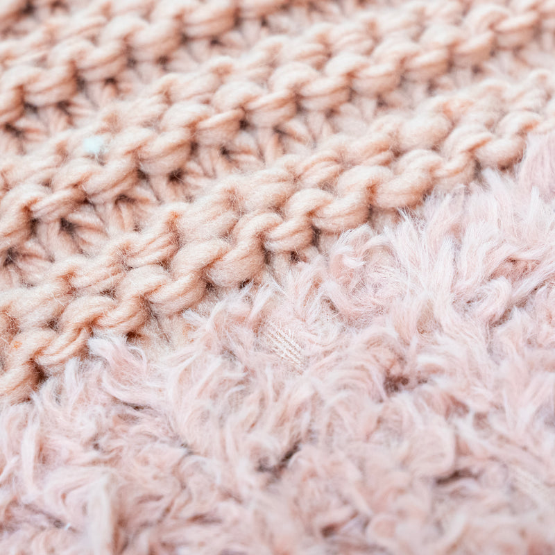 Plush Knit Throw ~ Silver Pink