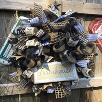 Black & Tan Farmhouse Mesh Wreath