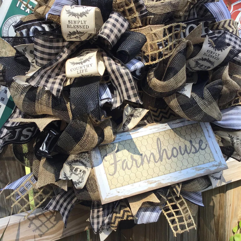 Black & Tan Farmhouse Mesh Wreath