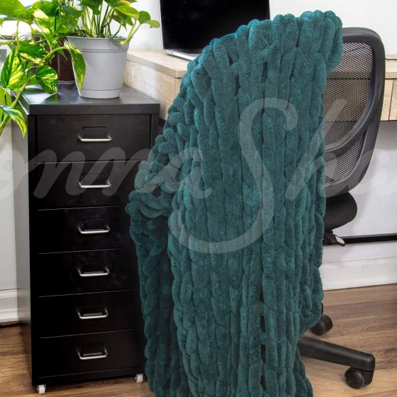 Chenille Chunky Knit Throw ~ Peacock
