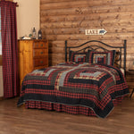 Cumberland Queen Quilt Set; 1-Quilt 90Wx90L w/2 Shams 21x27