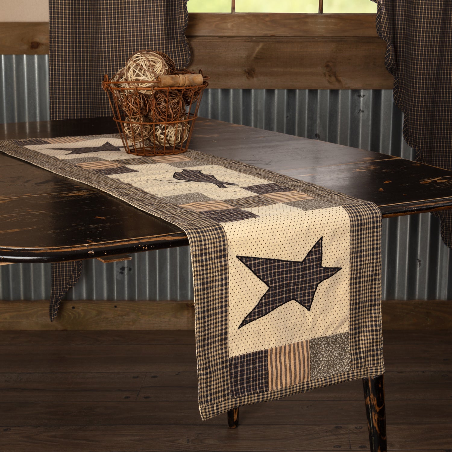 Country deals table runners